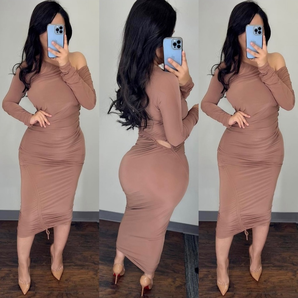 Brand New WIN WIN Midi dress